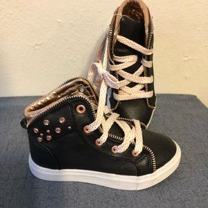 Wonder nation Girls Shoes.